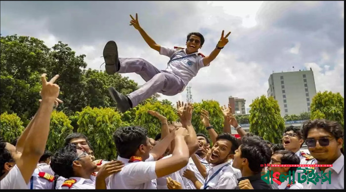 এসএসসি ও সমমান পরীক্ষার ফল প্রকাশ, পাসের হার ৬৮.৪৫